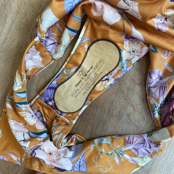 P2F New with tags One Piece Mustard and floral adjustable swimsuit - Picture 13 of 13